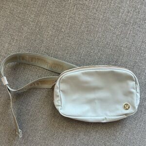 Lululemon belt bag